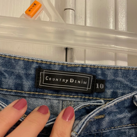 petal and pup doja distressed women’s denim light wash mini skirt - Picture 4 of 5